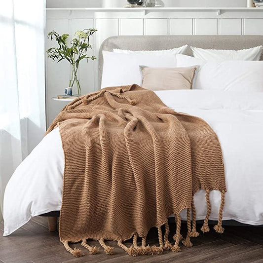 Knitted tassel blankets - BEJUSTSIMPLE